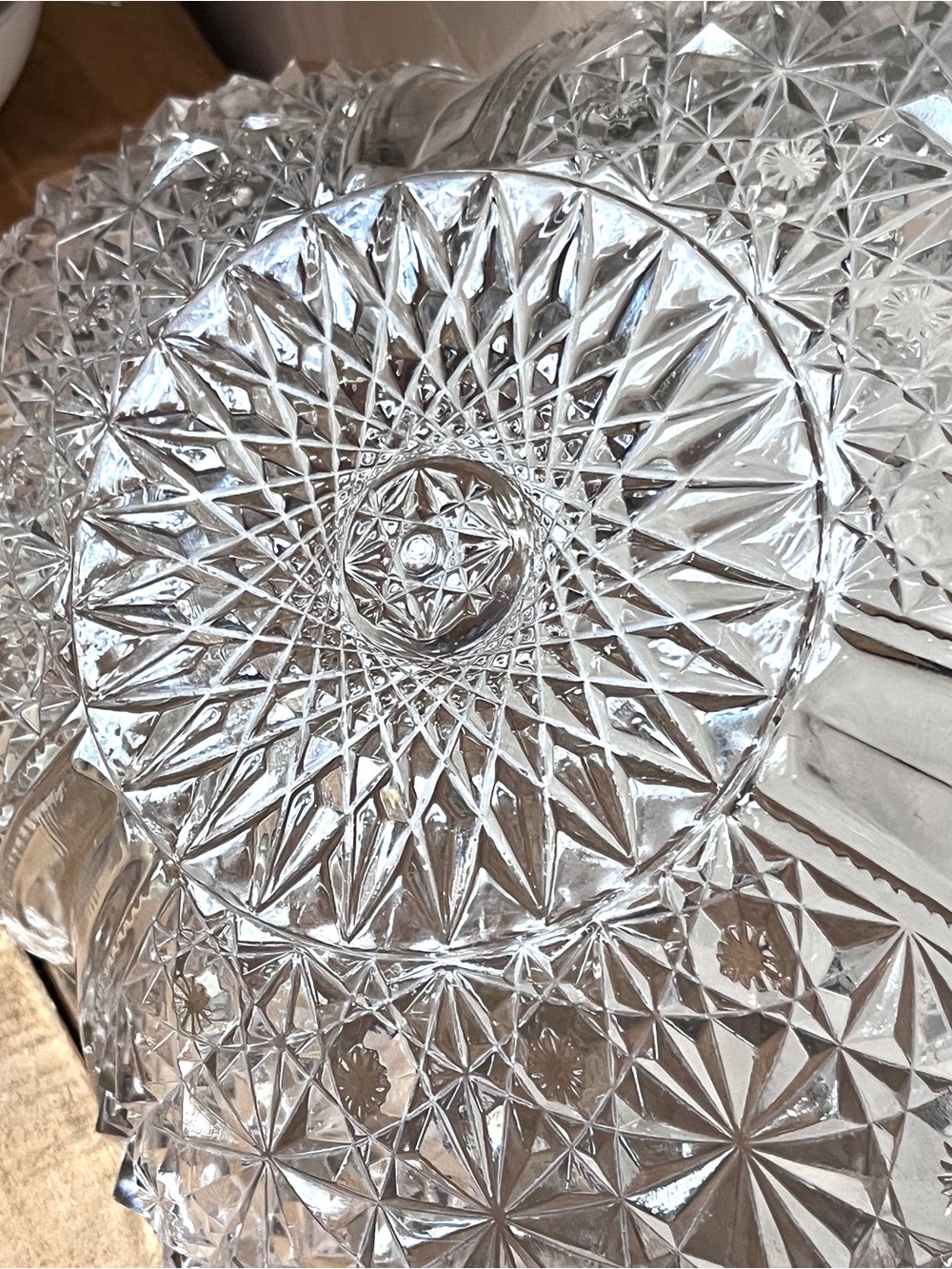 Vintage EAPG Clear Pressed Glass 3-Sided Clover Relish Candy Bowl - Picture 4 of 4